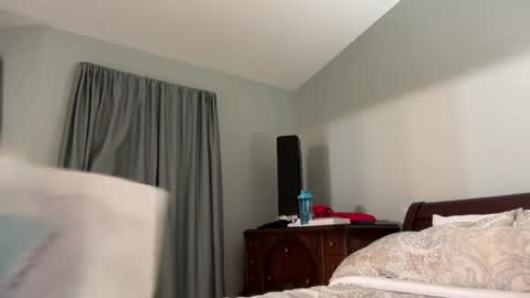 honey_man14 online show from 28, 7, 2026