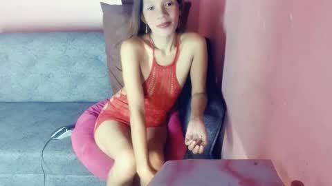 honey_mollyxx online show from 13, 10, 2025