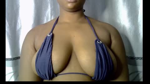 honey_plumx1 online show from 3, 12, 2025
