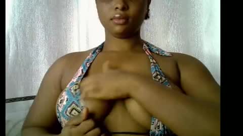honey_plumx1 online show from 5, 12, 2025