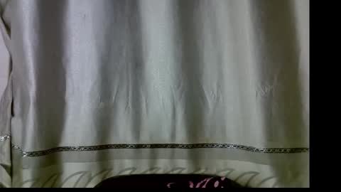 honey_plumx1 online show from 18, 12, 2025