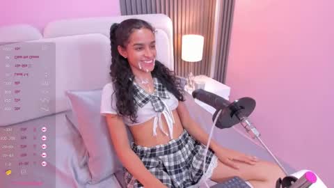 honey_sofii_ online show from 1, 3, 2025