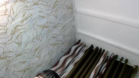 honey_swellens online show from 13, 3, 2026