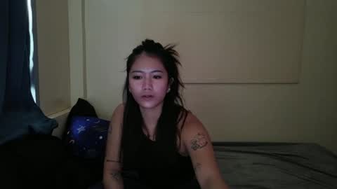 Snapshot of honeyafterdark_ chatting on 5, 4, 2026 HoneyAfterDark online show from 5, 4, 2026