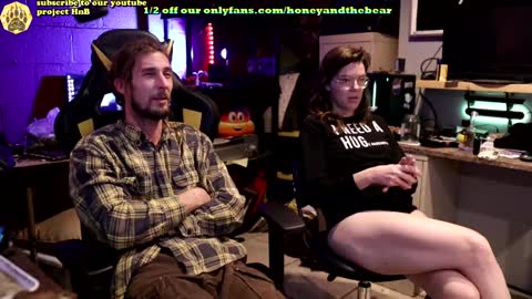 Honey and Bear online show from 5, 1, 2025
