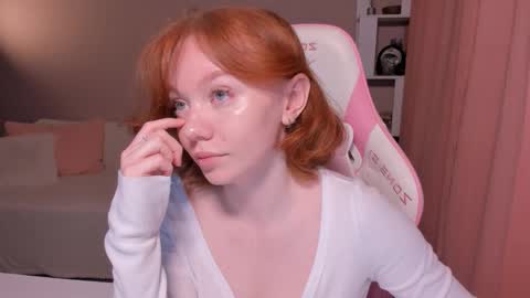 Snapshot of honeyautumn chatting on 11, 3, 2025 honeyautumn online show from 11, 3, 2025