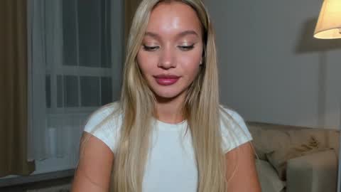 Snapshot of honeybae3 chatting on 23, 12, 2024 Kira Instagram asaphoney Fansly asaphoney online show from 23, 12, 2024