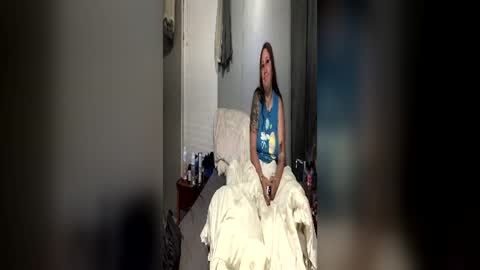 Snapshot of honeyboo27 chatting on 14, 6, 2026 honeyboo27 online show from 14, 6, 2026