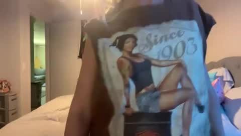 honeybun_z online show from 12, 5, 2026