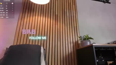 Sofia independent model online show from 10, 3, 2025