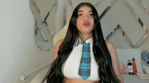 honeyht online show from 7, 6, 2026