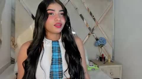 honeyht online show from 13, 6, 2026