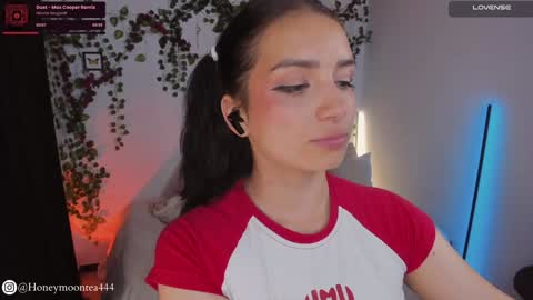       online show from 4, 2, 2025