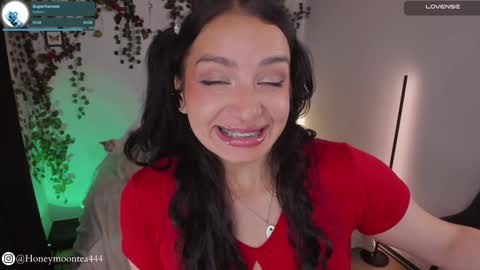       online show from 6, 2, 2025