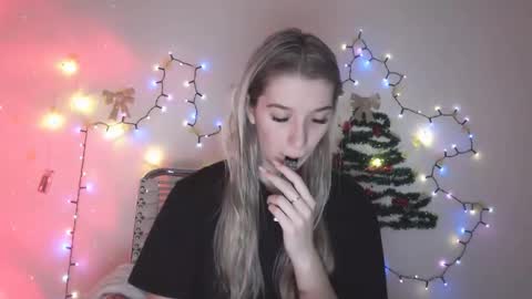 honeyveil online show from 20, 12, 2025