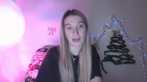 honeyveil online show from 2, 2, 2026