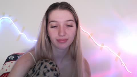 honeyveil online show from 21, 4, 2026