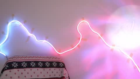 honeyveil online show from 24, 4, 2026