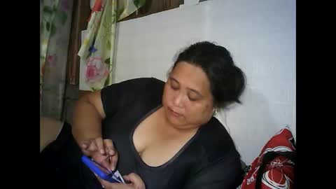 Snapshot of honeyvonz chatting on 19, 1, 2026 Merry online show from 19, 1, 2026