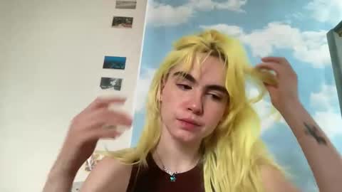 Emi Rose online show from 4, 4, 2026