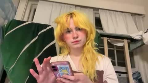 Emi Rose online show from 27, 4, 2026