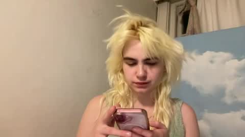Emi Rose online show from 26, 7, 2026