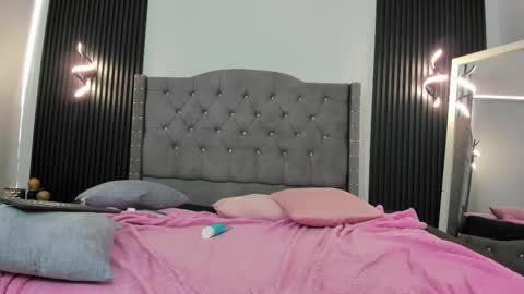 Snapshot of hoot_booys_ chatting on 27, 10, 2025 hoot_booys_ online show from 27, 10, 2025