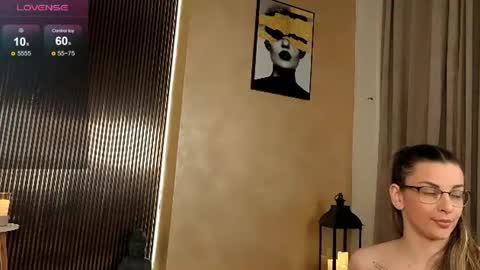 Chloe online show from 11, 6, 2026