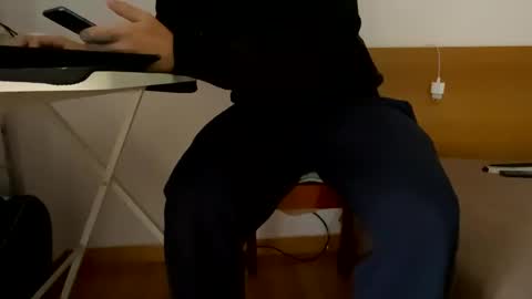 horny_alpha_male_toy online show from 4, 11, 2025