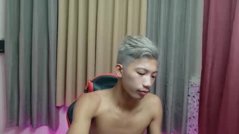 Snapshot of horny_asianmoreno chatting on 5, 12, 2025 ROGER online show from 5, 12, 2025