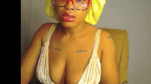 horny_ebonygirl_ online show from 18, 3, 2026