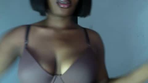 delilah online show from 25, 5, 2026