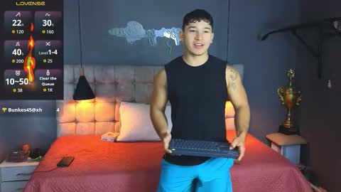 horny_nick18 online show from 22, 10, 2025