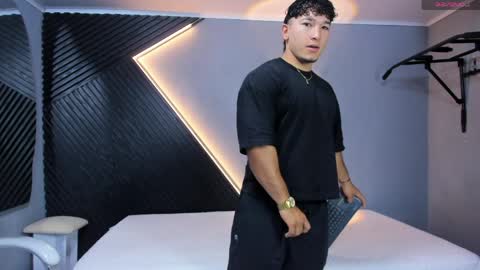 horny_nick18 online show from 27, 4, 2026