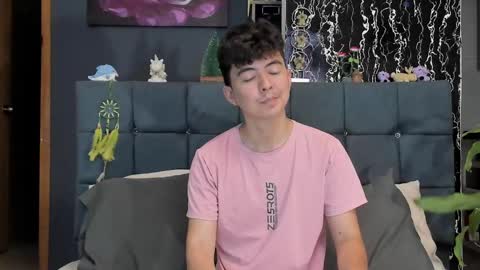 Alex and Camilo online show from 19, 1, 2025