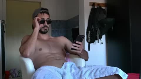 hornyasfuckk33 online show from 4, 6, 2026