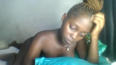 Snapshot of hornybella84 chatting on 22, 6, 2026 Bella online show from 22, 6, 2026