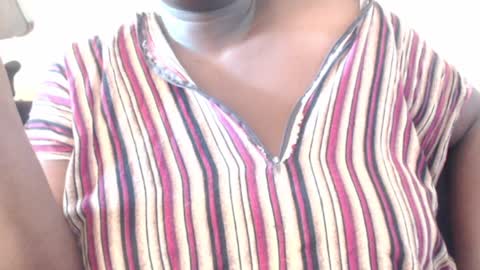 Snapshot of hornybigtitts chatting on 4, 12, 2024 monica zain online show from 4, 12, 2024