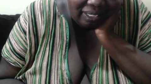 Snapshot of hornybigtitts chatting on 16, 12, 2024 monica zain online show from 16, 12, 2024