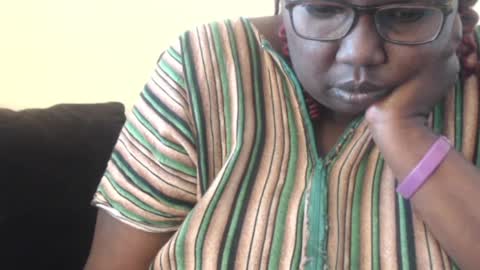 Snapshot of hornybigtitts chatting on 29, 12, 2024 monica zain online show from 29, 12, 2024