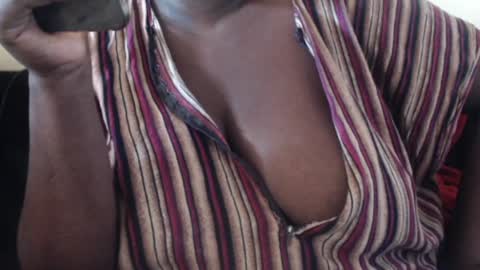 Snapshot of hornybigtitts chatting on 7, 2, 2025 monica zain online show from 7, 2, 2025