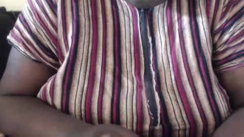 Snapshot of hornybigtitts chatting on 12, 2, 2025 monica zain online show from 12, 2, 2025