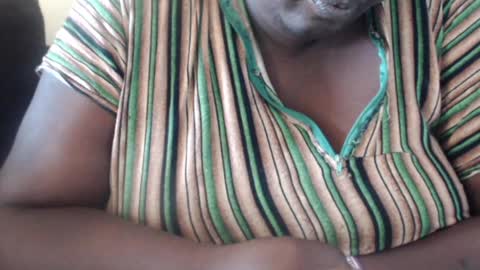Snapshot of hornybigtitts chatting on 4, 3, 2025 monica zain online show from 4, 3, 2025