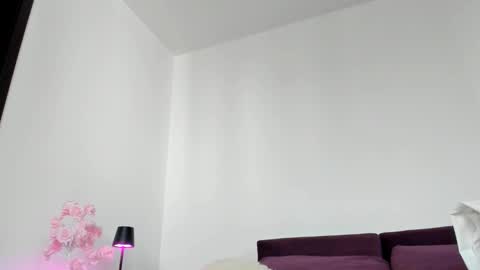 Emma online show from 26, 11, 2025