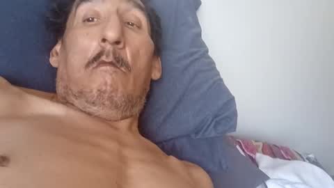 hornyguy_2019 online show from 25, 5, 2026