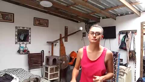 Nix  D online show from 18, 10, 2025