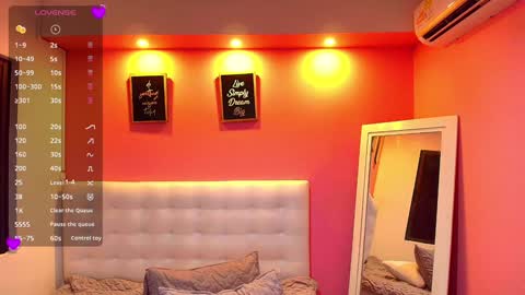 Valentina  online show from 15, 1, 2025