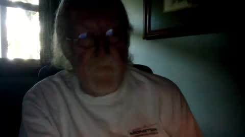 Snapshot of hornyinohio9 chatting on 4, 6, 2026 HornyInOhio9 online show from 4, 6, 2026