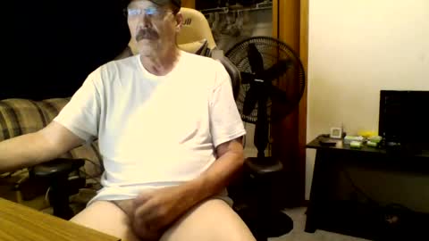 Snapshot of hornymanwi chatting on 28, 7, 2026 hornymanwi online show from 28, 7, 2026