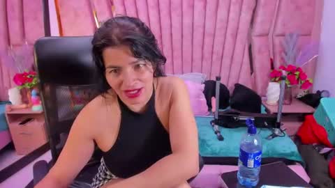 hornyskinny26 online show from 12, 7, 2026